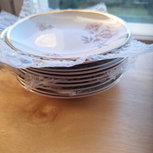 Myrna, Arabia pullalautaset, 10kpl, piippuleimalla