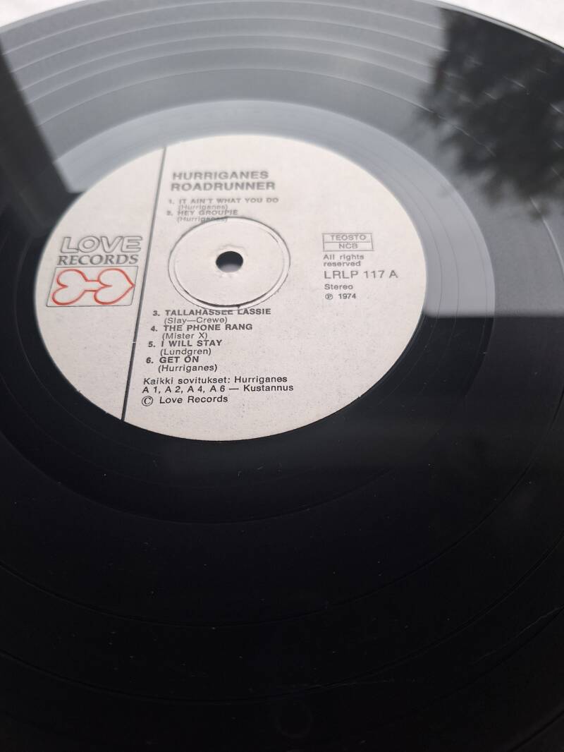 Hurriganes - Roadrunner. 1974 (Vuoromiespainos) vinyyli/lp. (VG+) - Image 3